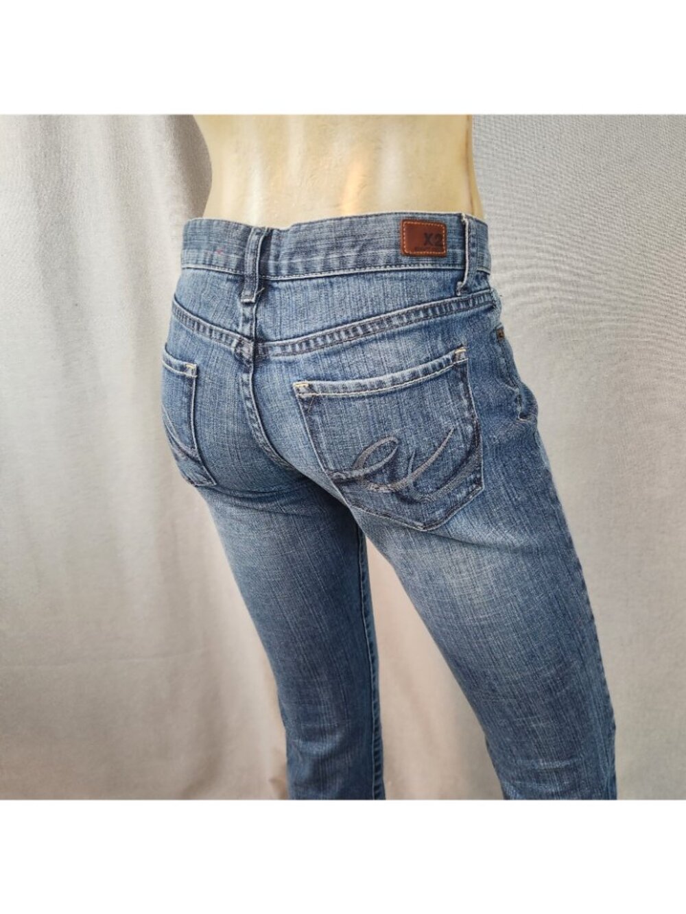 Express X2 Blue Curvy Straight Mid Rise Denim Blue Jean Size 2 S XSMALL 27 Wx 29 - Picture 6 of 8